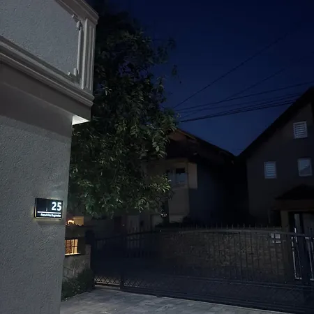 Apartment Dudex 2 *